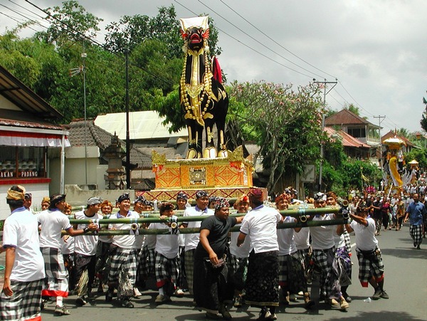 Индонезия. Традиции