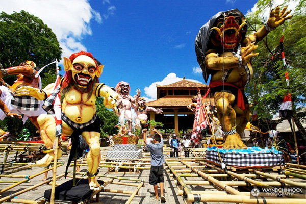 Индонезия. Парад Ого-Ого