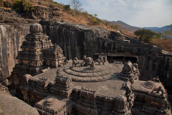 Тур в Пещерные храмы Индии