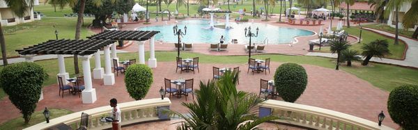  Holiday Inn Resort 4*  