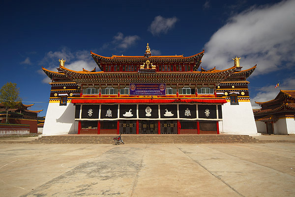 Тур в Китай. Нава, Восточный Тибет. Фото